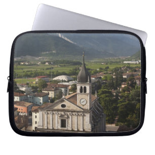 Stiftskyrka på morgonen, Arco, Trento Laptop Sleeve