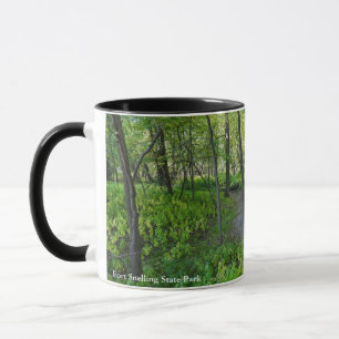 stig genom Fort Snelling State Park-skogen Mugg