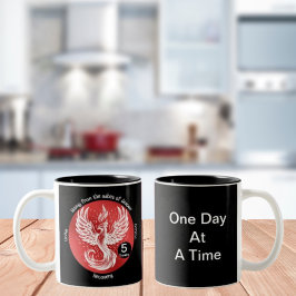 Stigning Phoenix - milstolpe i Recovery Gift Två-Tonad Mugg