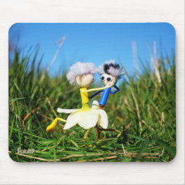 Stijldansende Fubby's in Narcissen jurk. Musmatta