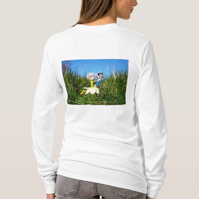 Stijldansende Fubby's in Narcissen jurk. T Shirt (Baksida)