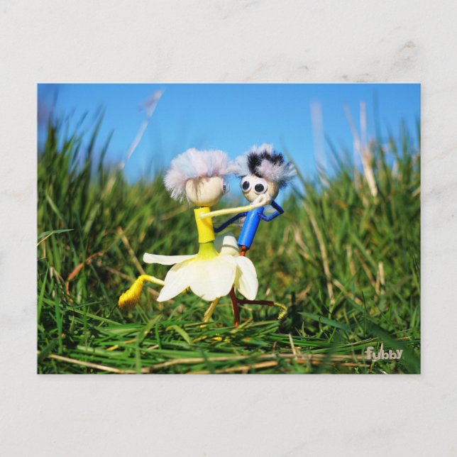 Stijldansende Fubby's in Narcissen jurk. Vykort (Framsida)