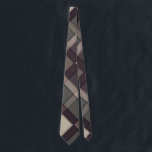Stil Slips<br><div class="desc">En slips är inte bara ett tillbehör - det är ett påstående. Vår designade bindningssamling tillför personlighet, kraft och poleri till alla enheter. Från eleganta fasta till fet utskrift är varje biet konstruerad för att öka din närvaro, oavsett om det är i boardrummet eller i efterdyningarna av party. De här...</div>