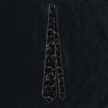 Stil Slips<br><div class="desc">En slips är inte bara ett tillbehör - det är ett påstående. Vår designade bindningssamling tillför personlighet, kraft och poleri till alla enheter. Från eleganta fasta till fet utskrift är varje biet konstruerad för att öka din närvaro, oavsett om det är i boardrummet eller i efterdyningarna av party. De här...</div>