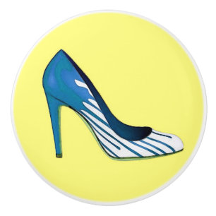 Stiletto-pump, blått på gulten knopp