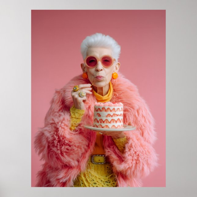 Stilfull äldre kvinna som äter tårta i rosa mode  poster (Framsidan)
