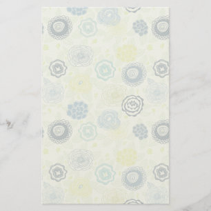 Stilfull blommönster med gulliga blommor brevpapper