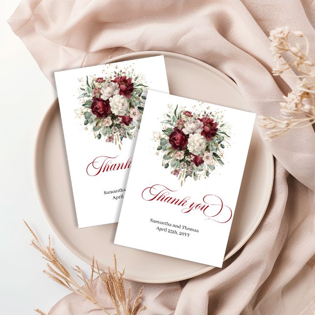 Stilfull djupröd blomstergrönsak Tacksamhetskort Tack Kort (Stylish Deep Red Floral Greenery Thank You Card)