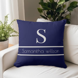 Stilfull marinblå initialmonogram kudde
