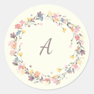 Stilfull Pastell Färgad Blommig Krans Monogram Per Runt Klistermärke