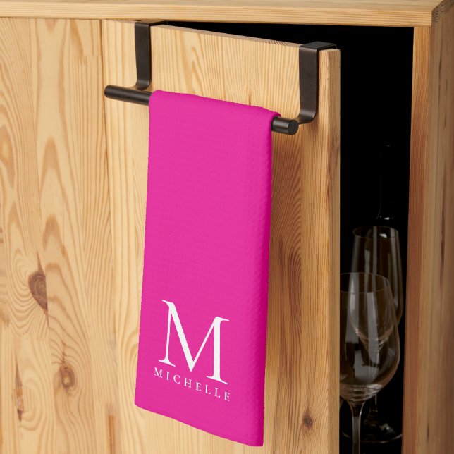 Stilfull Personlig Hot Pink Och Vit Monogram Kökshandduk (Thirds Fold)