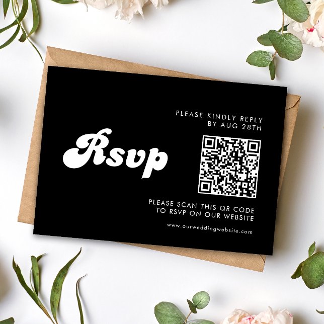 Stilfull Retro Svart & Vit Bröllops QR-kod OSA Kort (Retro black and white QR RSVP card makes responses quick while keeping a stylish wedding feel.)
