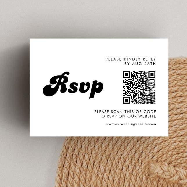 Stilfull Retro Svart & Vit Bröllops QR-kod OSA Kort (Retro black and white QR RSVP card keeps replies easy with a stylish, modern wedding touch.)