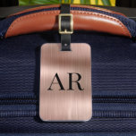 Stilfull Rosa Guld Metall 2 Monogram Initialboksta Bagagebricka<br><div class="desc">Tjejaktig Stilren Modern Elegant Roséguld Metall 2 Monogram Initial Anpassad Personlig Personlig Resekoffert Bag Tag. Denna design har två (2) monogram initial typografi stil och baksidan adress info på Roséguld Borstad metall (Roséguld metallisk folie look) bakgrund. Dessa är lätta att anpassa. Stilfull present till bröllop, bröllopsdusch, söt 16-årsdag, examen och...</div>