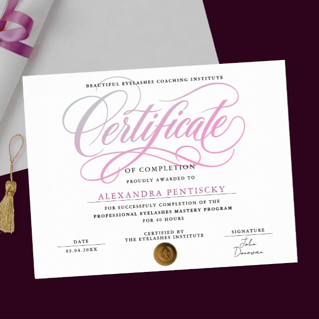 Stilfull Rosa Vit Skönhetssalong Kursbevis Poster (Skapare uppladdad)