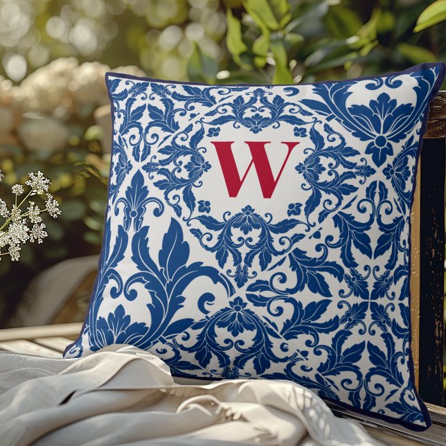 Stilfull Vintage Navyblå Damask Monogram Kudde (Skapare uppladdad)