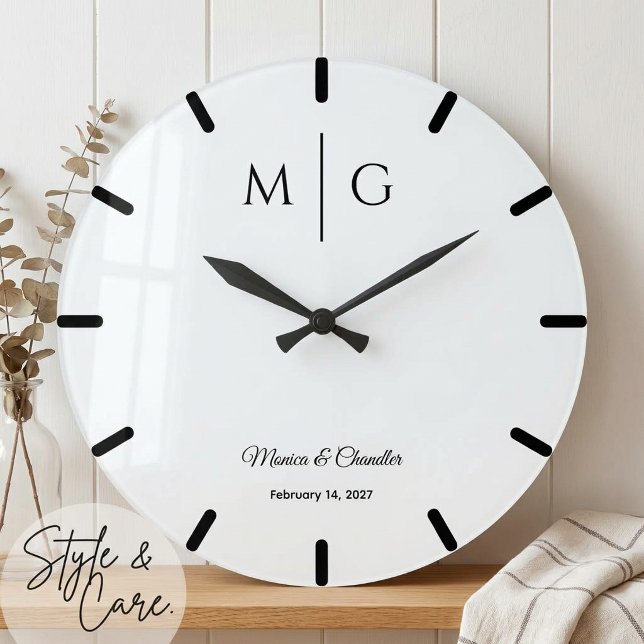 Stilfullt monogram med parnamn elegant stor klocka (Stylish Monogram With Couple Name Elegant Large Clock)