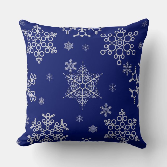 Stilfullt och elegant snöflingemönster kudde (Framsida)