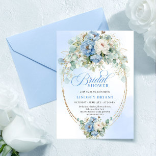 Stiliga dammiga blå blommor grönska bröllopsdusch inbjudningar