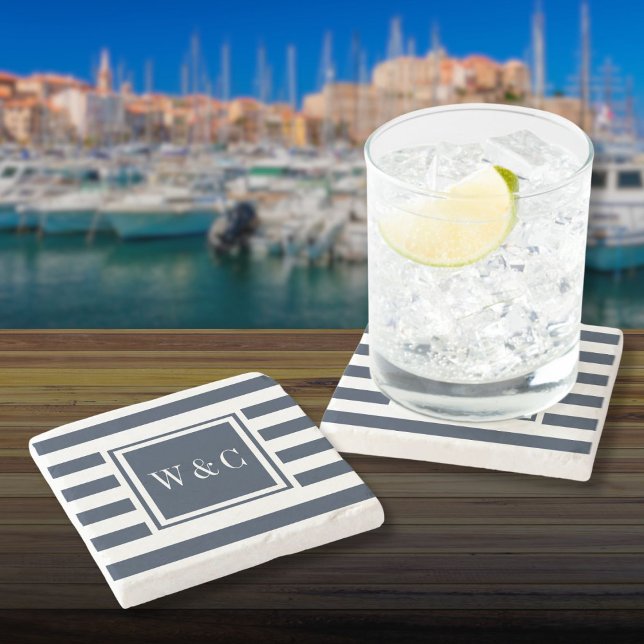 Stiliga monogram initialer marinblå vit rand stenunderlägg (Stylish Monogram Initials Navy Blue White Stripe Stone Coaster)