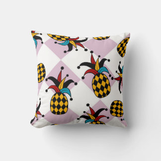 Stiliserad ananas. Hat och rhombus Harlequin. Sjöf Kudde