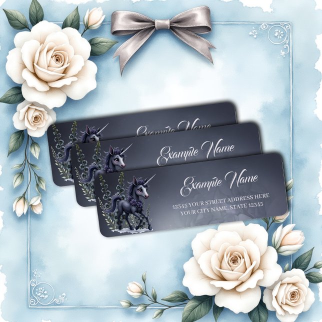 Stiliserad enhörning i blommigt. returadress etikett (Skapare uppladdad)