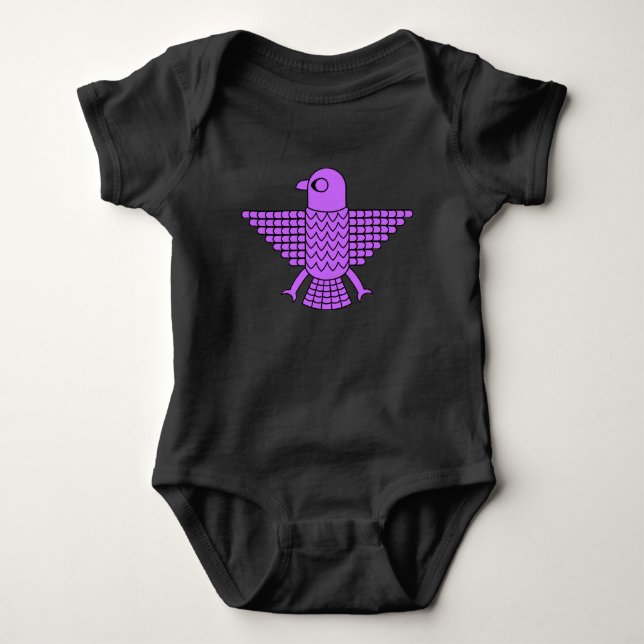 Stiliserad Lila Falcon T Shirt (Framsida)