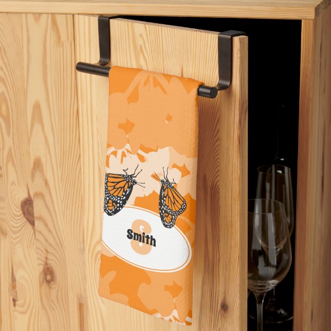 Stiliserat Monark Fjärilsparet Namn Orange Kökshandduk (Thirds Fold)