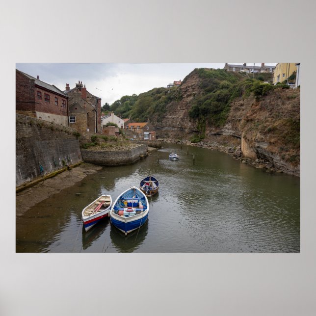 Stilla lugnet vid Staithes Beck Poster (Framsidan)