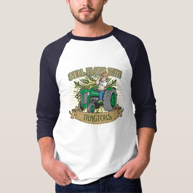 Stillbildlekar med gröna traktorer t shirt (Framsida)