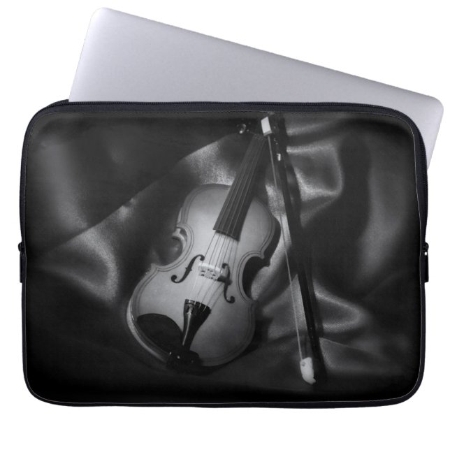 Stilleben svart-vit bild av en violin laptop fodral (Framsidan)