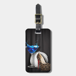 stilletos för flicka för glamourmartini bagagebricka