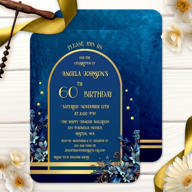 Stilren Klassisk Blå Guld Blommig Födelsedag Inbjudningar (Adult birthday party invitation featuring a classic blue design with flowers and golden accents)