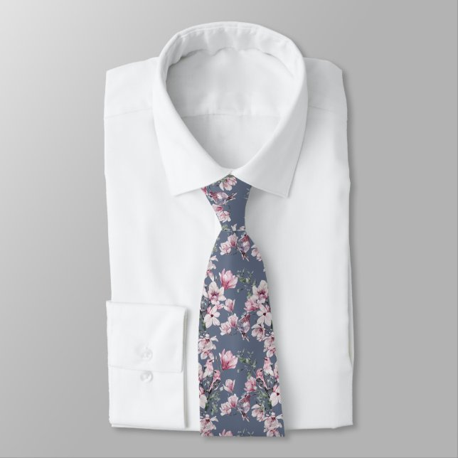 Stilrent blommotiv med fåglar i rosa och blå mönst slips (Bunden)