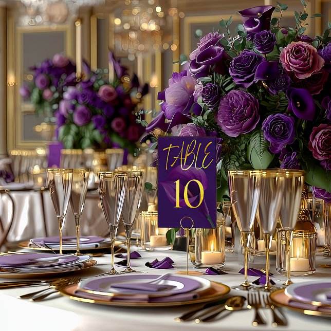 Stilrent modernt lila calla lily bordskort (Striking Purple and Gold Calla Lily Table Number )