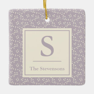 Stilrent Vintage Lila Blommönster Monogramnamn Julgransprydnad Keramik