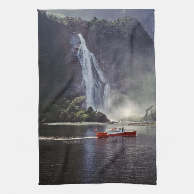 Stirling faller i Milford ljud - Nya Zeeland Kökshandduk (Vertikal)