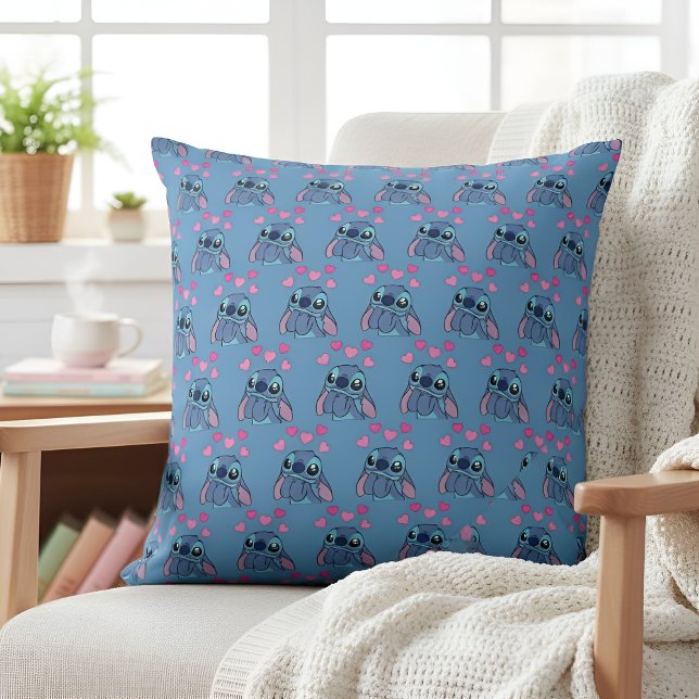 Stitch Throw Pillow Kudde (Skapare uppladdad)