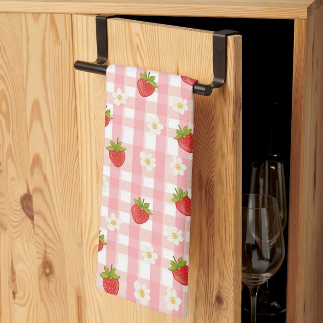 Stjäderbär och blommor på rosa gingham kökshandduk (Thirds Fold)