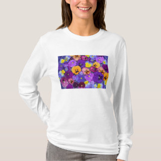 Stjärnblommor flyter i fågelbad med dagg t shirt