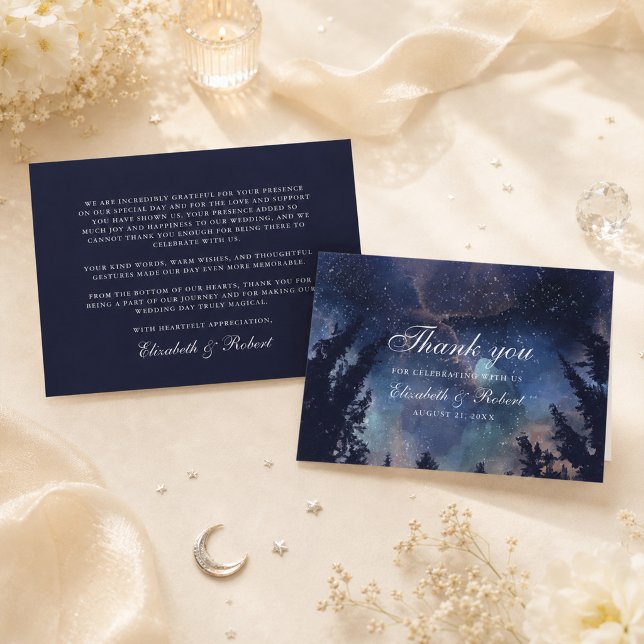 Stjärnklar Skog Bröllop Tacksamt För Himlakonst Tack Kort (Starry Night Forest Celestial Wedding Thank You Card on a table with flowers and celestial decor)