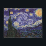 Stjärnkväll, Van Gogh Franska stad Saint Remy Vykort<br><div class="desc">En fransk stad "Saint Remy" står i brand av stjärnornas ljus på en blå stjärnklar natt.  Stjärnljus över staden med moln,  stjärnor och en ljusgul halvmåne vid midnatt.  Vintage post-impressionistisk målning av den franske målaren Vincent Van Gogh.</div>