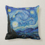 Stjärnnatten (1889) av Vincent Van Gogh Pillow Kudde<br><div class="desc">Starry Natt är en olje-on-canvas-målning av den nederländske Post-Impressionistiske målaren Vincent van Gogh. I juni 1889 skildras synen från det öster-vända fönstret på hans asylrum i Saint-Rémy-de-Provence, precis före soluppgången, med tillägg av en imaginär by. Den har funnits i den permanenta samlingen av Modern Art Museum i New York City...</div>