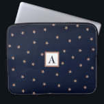 Stjärnstärkelse vid Rosa av mörk blått och Ro Guld Laptop Fodral<br><div class="desc">Anpassad design</div>
