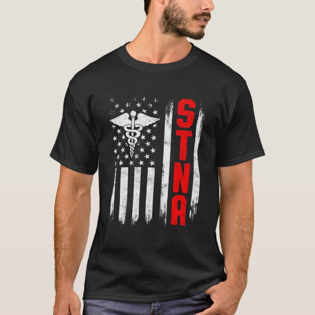 Stna State Testad sjuksköterskeassistent T Shirt (Framsida)