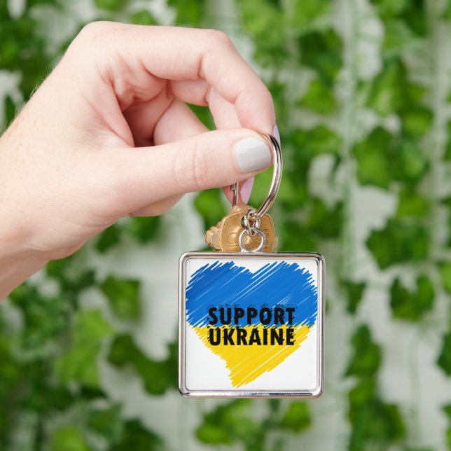 STÖD FÖR BLUE & GULT UKRAINA HEART FYRKANTIG SILVERFÄRGAD NYCKELRING (Hand)