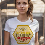 Stödbin köper honungsjordbrukarens marknadsbiprodu t shirt<br><div class="desc">En fin skjorta för att ha på jordbrukarens marknad. Cute Bee på en Hexagon.</div>