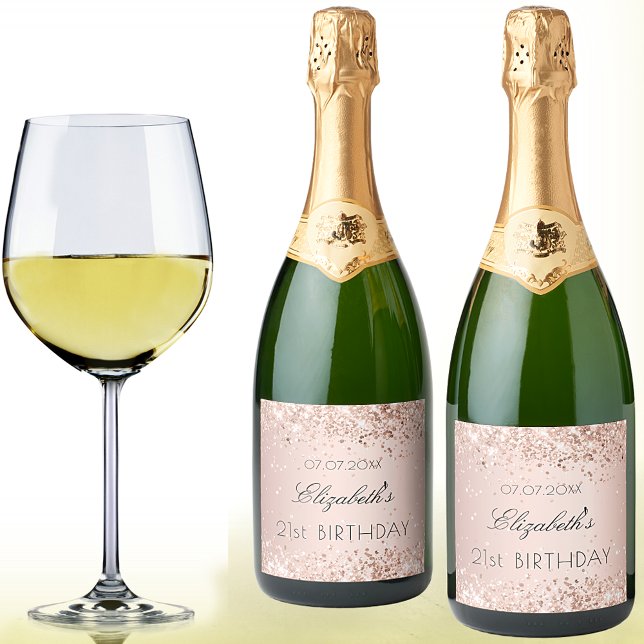 Stoft från födelsedagsfest vid guld vid glitter vi (Skapare uppladdad)