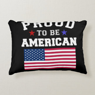 Stolt att vara amerikansk patriotisk USA-flagga 4 Prydnadskudde