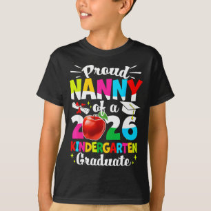 Stolt barnskötare för en klass av 2026 avgångselev t shirt